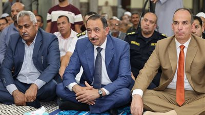 محافظ سوهاج يشارك أبناء المحافظة احتفال الأوقاف بالمولد النبوي الشريف
