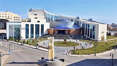 سقطت من الطابق الرابع.. جامعة كفر الشيخ الأهلية تكشف وفاة طالبة بكلية طب الأسنان