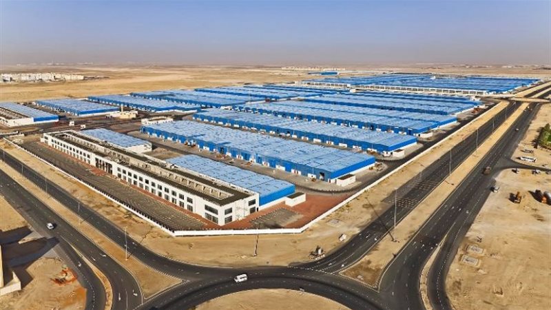 مجمع صناعي .. أرشيفية