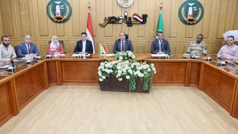 اثناء الاجتماع 