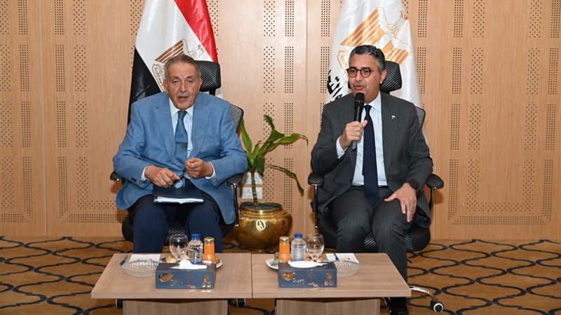 وزير التموين 