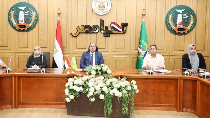 اثناء الاجتماع