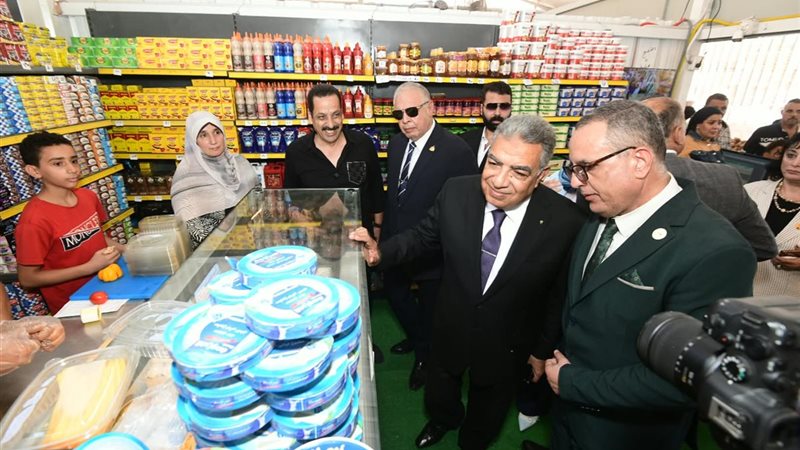مرزوق يفتتح «السوق