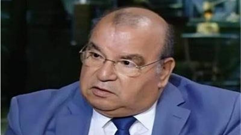 الكاتب الصحفي رفعت
