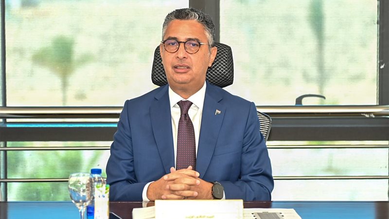وزير التموين 