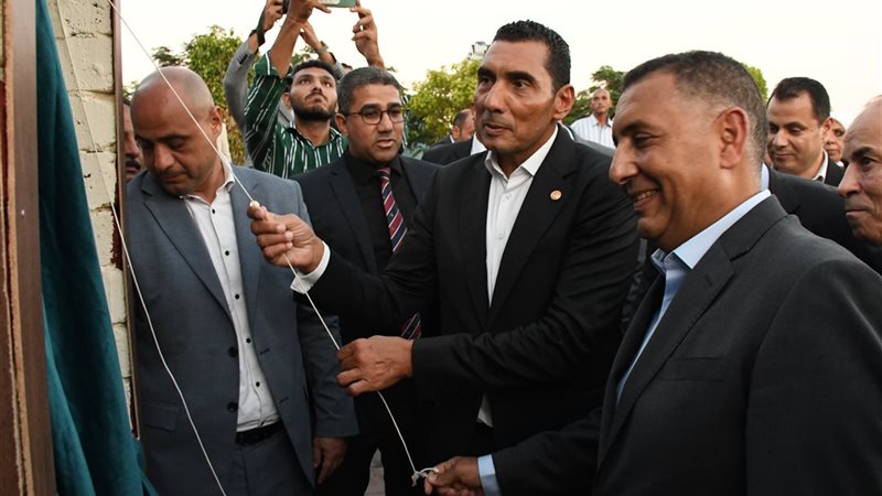 وزير الشباب والرياضة