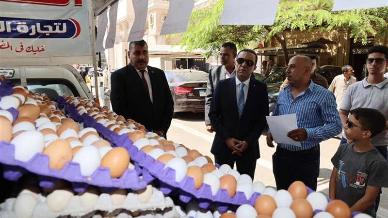 المحافظ اثناء التفقد