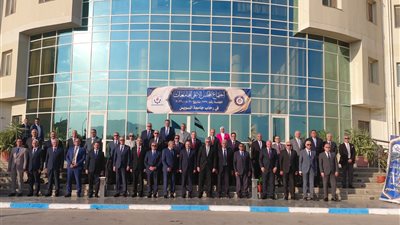 رئيس جامعة سوهاج يشارك في اجتماع «الأعلى للجامعات» بجامعة السويس
