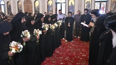 البابا تواضروس يترأس طقس سيامة راهبات جدد للانضمام إلى الرهبنة