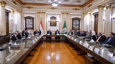 رئيس جامعة القاهرة: نضع الخبرات الطبية للمستشفيات في خدمة المشروع القومي للتأمين الصحي 