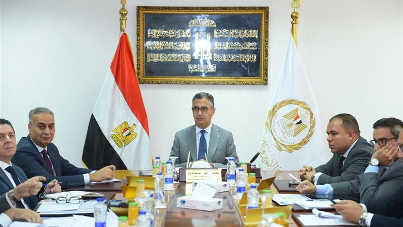 وزير التموين 