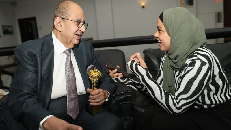 محمد التاجي والصحفية